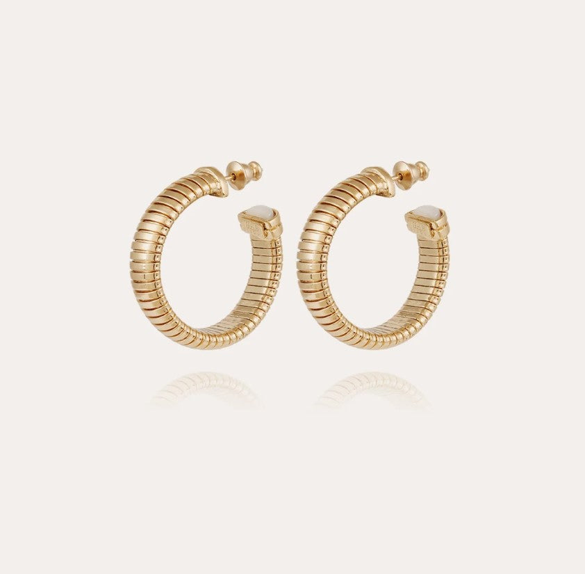 Boucles d'oreilles créoles Antigone cabochons petit modèle dorées
