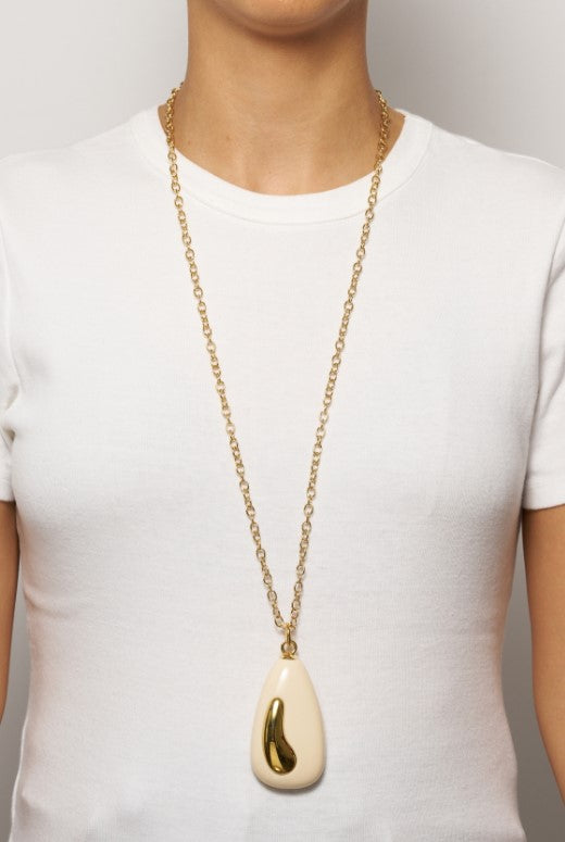 Collier pendentif – « Goutte d’or et d’ivoire »
